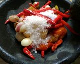 Foto langkah ke 3 dari resep Sambel Terasi Ndeso.