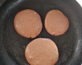 Foto del paso 2 de la receta: Hotcakes de banana y cacao saludables