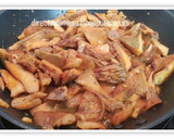 Foto del paso 4 de la receta: Níscalos al ajillo con jamón
