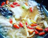 Foto langkah ke 4 dari resep Minty RedSnapper Fish Soup.