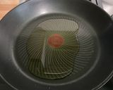 Une image de l'étape 7 de Poulet caramélisé au gingembre, champignons et carottes.