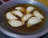 Foto langkah ke 9 dari resep Pastel goreng isi sayur(jalangkote' khas makassar).
