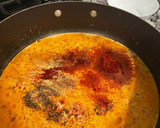 A picture of step 4 of Nuna's Creamy Tomato Pasta.