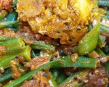 A picture of step 6 of Achari Bhindi.