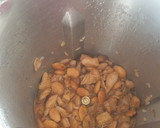 Foto del paso 3 de la receta: Pollo con almendras con Mambo
