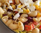 Foto del paso 4 de la receta: Ensalada de pasta y granos rojos