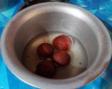 A picture of step 4 of Gulab Jamun.