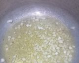 Foto del paso 6 de la receta: Langostinos al ajillo, apio, perejil y manzana, rabas y cornalitos