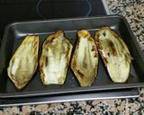 Foto del paso 3 de la receta Berenjenas al horno rellenas de ajos tiernos y beicon