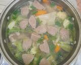 Foto langkah ke 5 dari resep Sup Ayam dan Bakso.