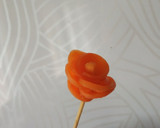 Foto del paso 3 de la receta: Chips de calabacín y verduras variadas