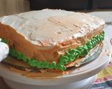 A picture of step 4 of Tricolour Bread Cake.