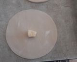Foto del paso 3 de la receta: Empanadas de atún 🥟🐟