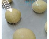 Foto langkah ke 4 dari resep Roti mini topping abon dan ceres.