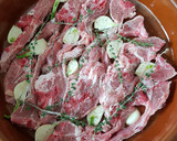 Foto del paso 4 de la receta: 🇪🇸 Cordero lechal al horno 🇪🇸