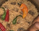 A picture of step 7 of Afghan pulao.
