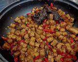 Foto langkah ke 4 dari resep Oseng Tempe Orek basah pedas manis.
