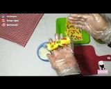 Foto langkah ke 4 dari resep Roti gulung abon roti tawar.