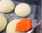 A picture of step 3 of Soft mini buns.