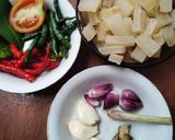 Foto langkah ke 1 dari resep Oseng Kikil.