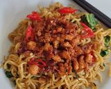 Foto langkah ke 7 dari resep Mee Kolok Ayam (Goreng) 🇲🇾.
