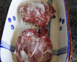 Foto del paso 2 de la receta: Carrilleras de cerdo ibérico al horno