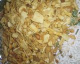 A picture of step 3 of Puffed rice Bhel.