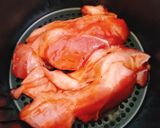 Hình bước làm 2 của món Hoành thánh thịt xá xíu