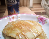 A picture of step 3 of Semovita pancake.