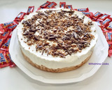 A picture of step 4 of Daim Ice Cream Cake 🇳🇴.