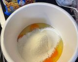 Foto langkah ke 1 dari resep Bolu Gulung Selai Strawberry.