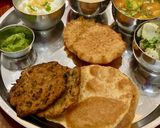 करवा चौथ की थाली(karwa chauth ki thali recipe in hindi) रेसिपी चरण 9 फोटो