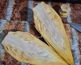 Foto langkah ke 1 dari resep Tumis Jantung Pisang Teri.