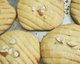 आटे के क्रिस्पी बादाम बिस्कुट (Aate ke crispy badam biscuit recipe in Hindi) रेसिपी चरण 5 फोटो