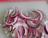 Foto del paso 1 de la receta: Boniatos asados con cebolla en escabeche y queso