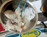 Foto langkah ke 1 dari resep Lontong Opor Ayam Semarang Komplit.