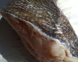 Фото кроку 1 до Морской окунь в панировке из кукурузной муки.
