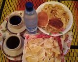A picture of step 3 of Fried potato with black tea.