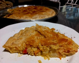Foto del paso 4 de la receta: Tarta de pollo, queso, cebolla y choclo...😊😊