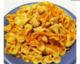 รูปขั้นตอนการทำที่ 8 ของ 🍝พาสต้าแกนเซทเต้ไก่ผัดซอส Chicken Gansettes Pasta & Chili Sauce