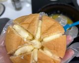 Hình bước làm 3 của món Bánh Mì Phô Mai Bơ Tỏi Hàn Quốc