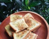 Foto langkah ke 4 dari resep Garlic Bread.