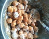 A picture of step 2 of Chaana munch.