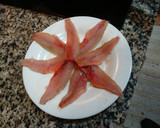 Foto del paso 3 de la receta: Salmonetes con Ajonaranja, Tomate Asado y Aceitunas Negras