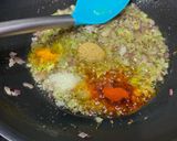 A picture of step 2 of ShengoleIndian spicy pasta.