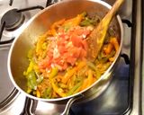 A picture of step 8 of Paneer Jalfrezi.