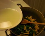 A picture of step 8 of Broccolini & Anchovy Pasta.