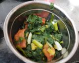 A picture of step 2 of Spinach soup.