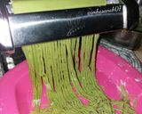 Foto langkah ke 7 dari resep Mie Hijau Eggless Homemade (Mie Bayam).