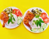 Hình bước làm 5 của món Cơm trắng ăn kèm đùi gà nướng nồi chiên không dầu